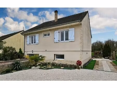 location maison  126.59 m² t-6 à pontpoint  1 350 €