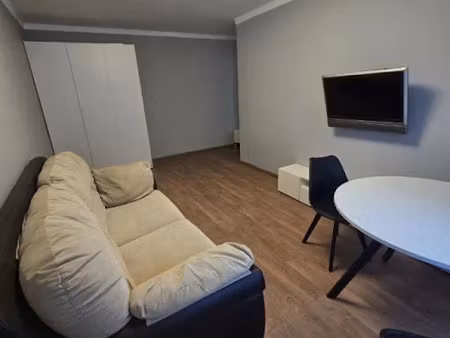 location meublée appartement 2 pièces 33 m² à paris 18ème (75018)  990 €