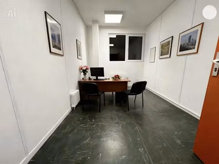 location locaux professionnels 12 m² à verneuil-en-halatte (60550)  167 €