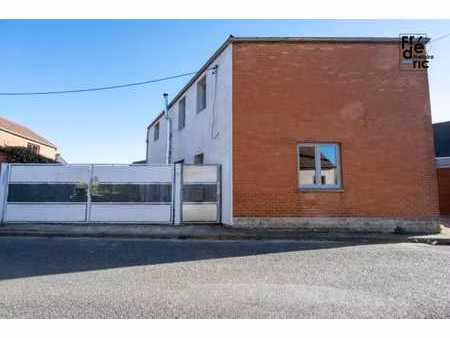 ghlin  maison 2 chambres