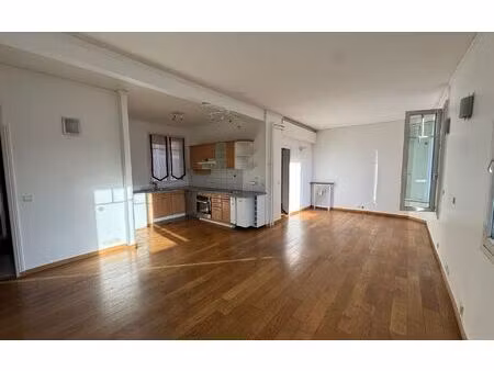 location appartement  m² t-2 à aulnay-sous-bois  890 €