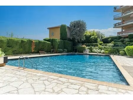 4 p résidence avec piscine terrasse vue mer et ville