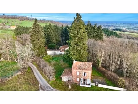 changy (42)  maison d'environ 70m² sur 1300m² de terrain clos et arboré  2 chambres  garag