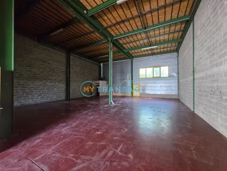 lot 2 : a louer 240m² de locaux d'activité et de bureaux sur la commune de courtry