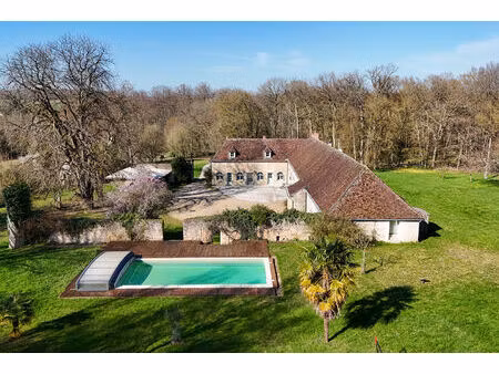 rochecorbon  propriété xviii sur 2 hectares