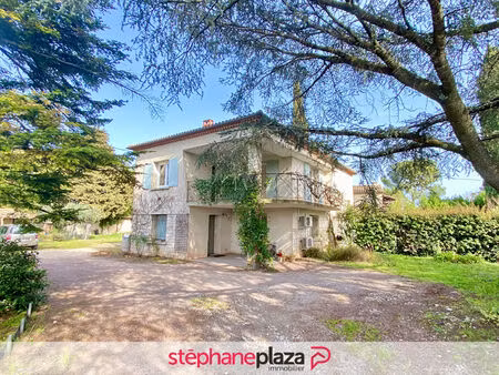 maison tresques - 8 pièces - 194 m²