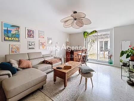 maison en pierre rénovée t4-t5  jardin et grenier de 60 m² aménageable