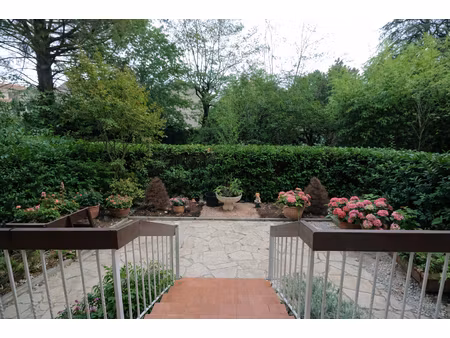 t3/4 - 80m² - parking - terrasse - rue vibert