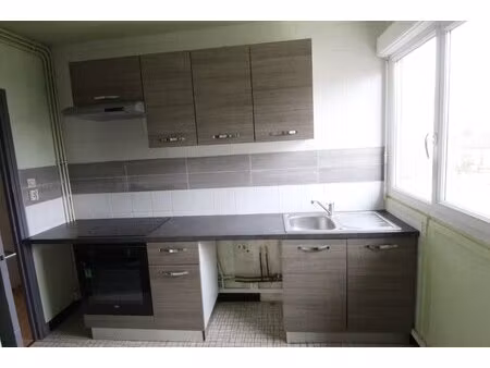 t4 - 8 a allee des erables 71500 louhans -