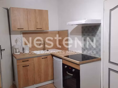 a louer - studio meublé centre ville de fontenay-le-comte