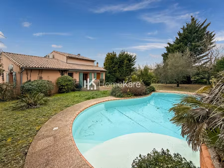 villa t6 à louer - piscine - jardin