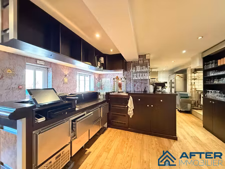 immeuble avec restaurant + 6 appartements