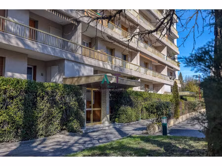 t4 a vendre -aiguinards