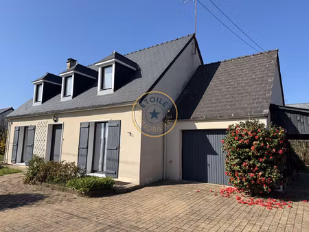 maison 4 chambres sur sous-sol avec garage