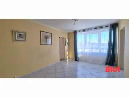 a vendre - saint-herblain - appartement t2 avec caves