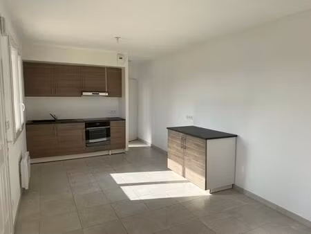 location appartement 2 pièces 57m² st martin d oney 40090