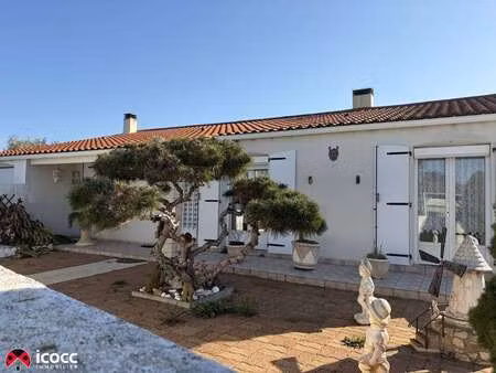vente maison à puyravault (85450) : à vendre / 110m² puyravault