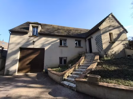 maison 8 pièces - 110 m²