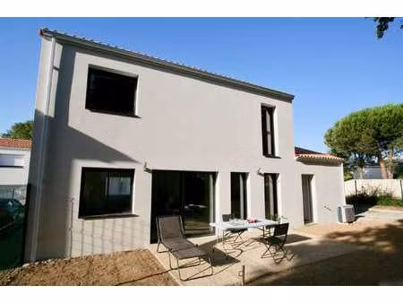 location maison à pornic (44210) : à louer / 99m² pornic