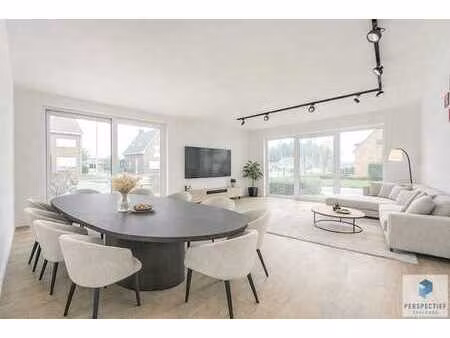 centraal gelegen handelsgelijkvloers/ appartement