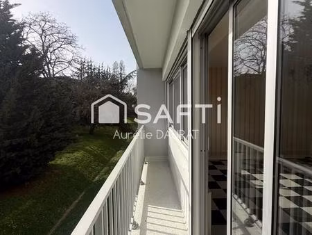 son plus : un garage