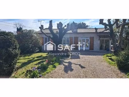 jolie maison a rafraichir avec beaucoup de potentiel