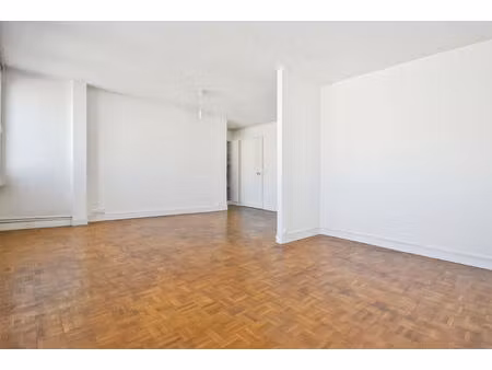 marcel sembat 3 pièce(s) 52 m2 parking