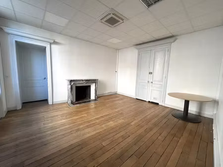 bureau 35m2 hypercentre reims
