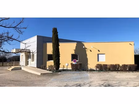 à louer - local d'activité de 420 m² à valréas