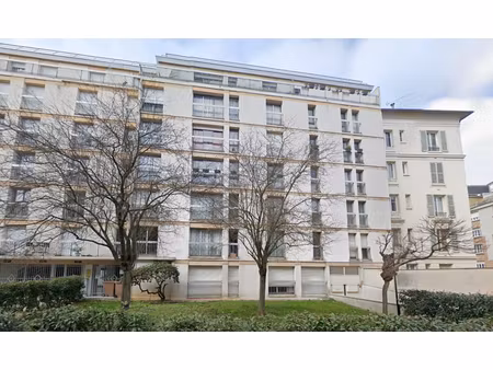 versailles chantiers - box fermé 14m2