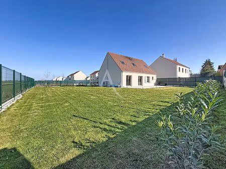 maison récente vivable de plain pied  située à barcy (construction 2021 par maisons pierre