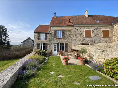 charmante maison de pays renovee de 6 pièces à vendre