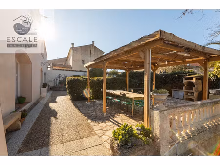 vente maison individuelle au coeur du village de montblanc