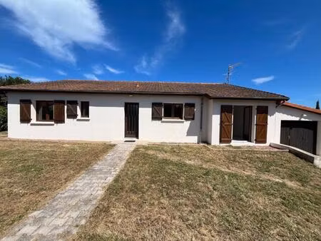 maison t6 a louer a villerest - lieu dit coffolet