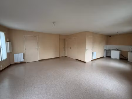 location appartement 2 pièces à brûlon (72350) : à louer 2 pièces / 55m² brûlon