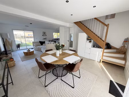 pavillon moderne proche le mans