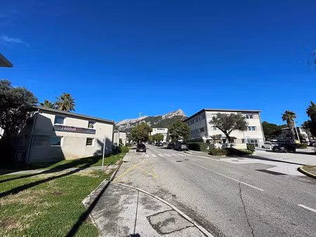 location bureau la valette du var 127 m²