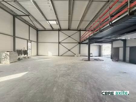 vente local d'activités chambery 120 m²
