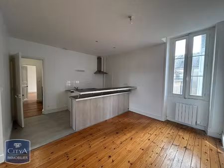 appartement à louer 3 pièces 85 m² - naintré (86) - 665€