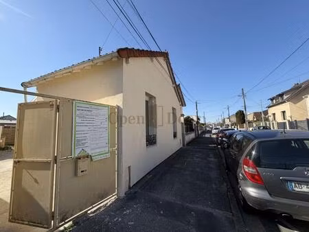 pavillon refait à neuf avec jardin – livry