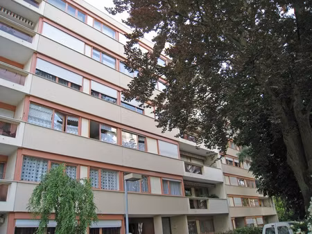 appartement à rénover 63 m2 4e étage