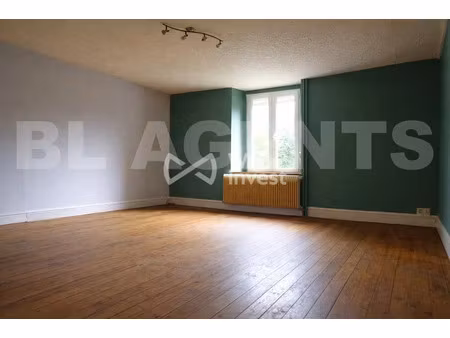 vente ferme 5 pièces 126 m² à les deux-villes (08110)  109 000 €