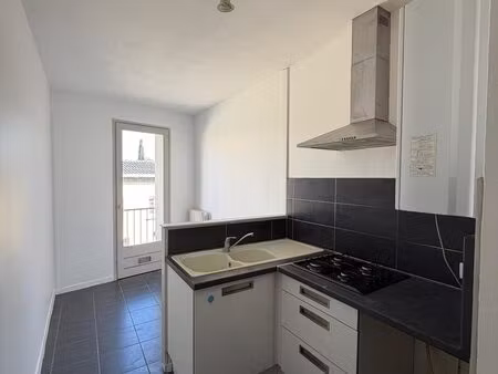 location appartement 1 pièce 27m² montauban 82000