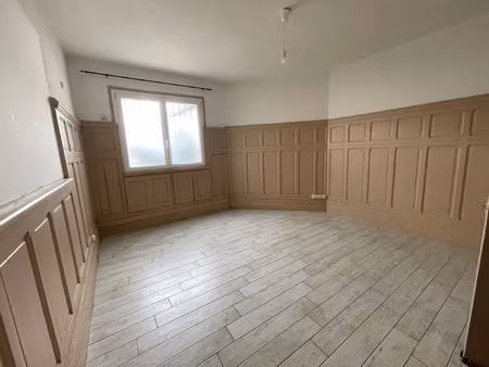 location local commercial narbonne 11100