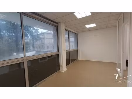 location local professionnel 50m² montpellier 34000