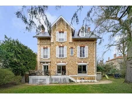 versailles clagny – a superb 7-bed period property with id 2886379203