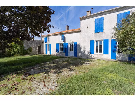 maison 5 pièces 243 m² à vendre / acheter la devise 17700 ? | era immobilier