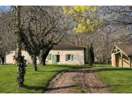 villeneuve-sur-lot  maison en pierre avec grange sur 1ha