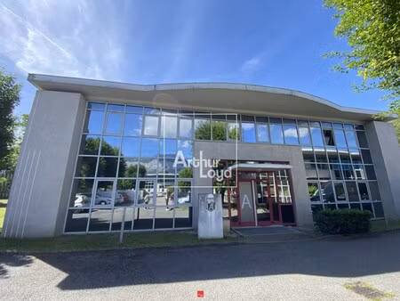 location local professionnel 58m² gieres 38610