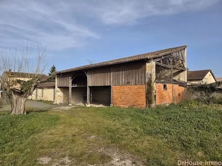 vente maison 6 pièces 323 m² à saint-estephe (33180)  140 000 €